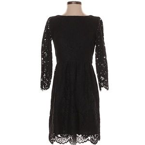 Black Lace Scalloped 3/4 Sleeve Dress
